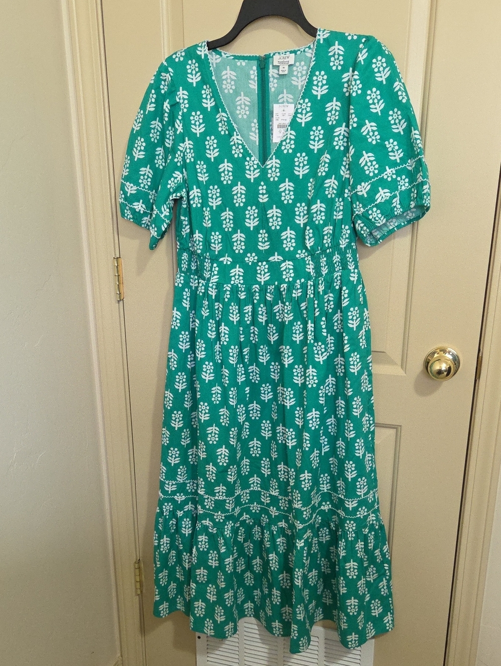 Emerald Green Printed V-Neck Midi Dress - Women